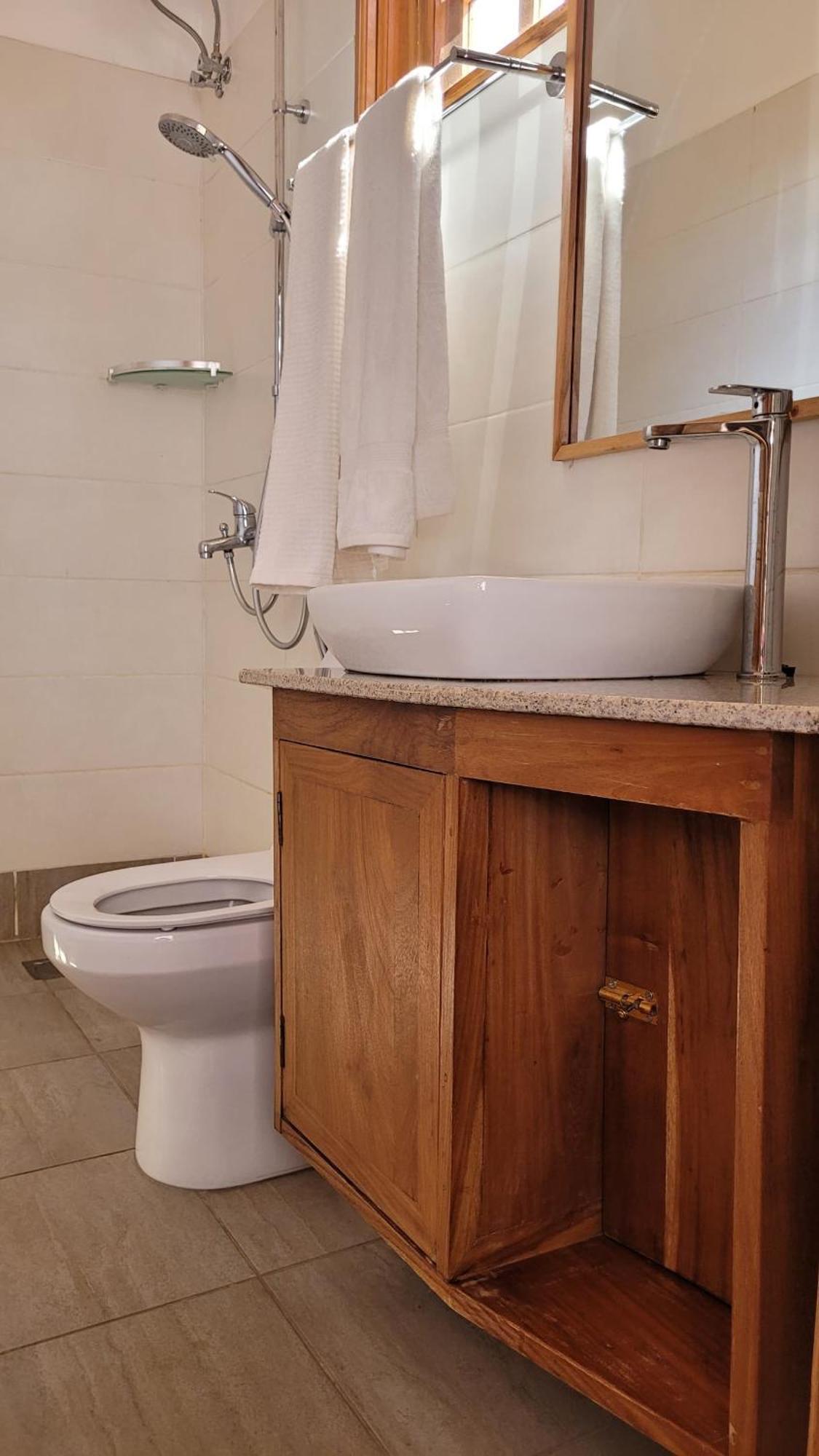 Babylon Lodge Marangu Ngoại thất bức ảnh