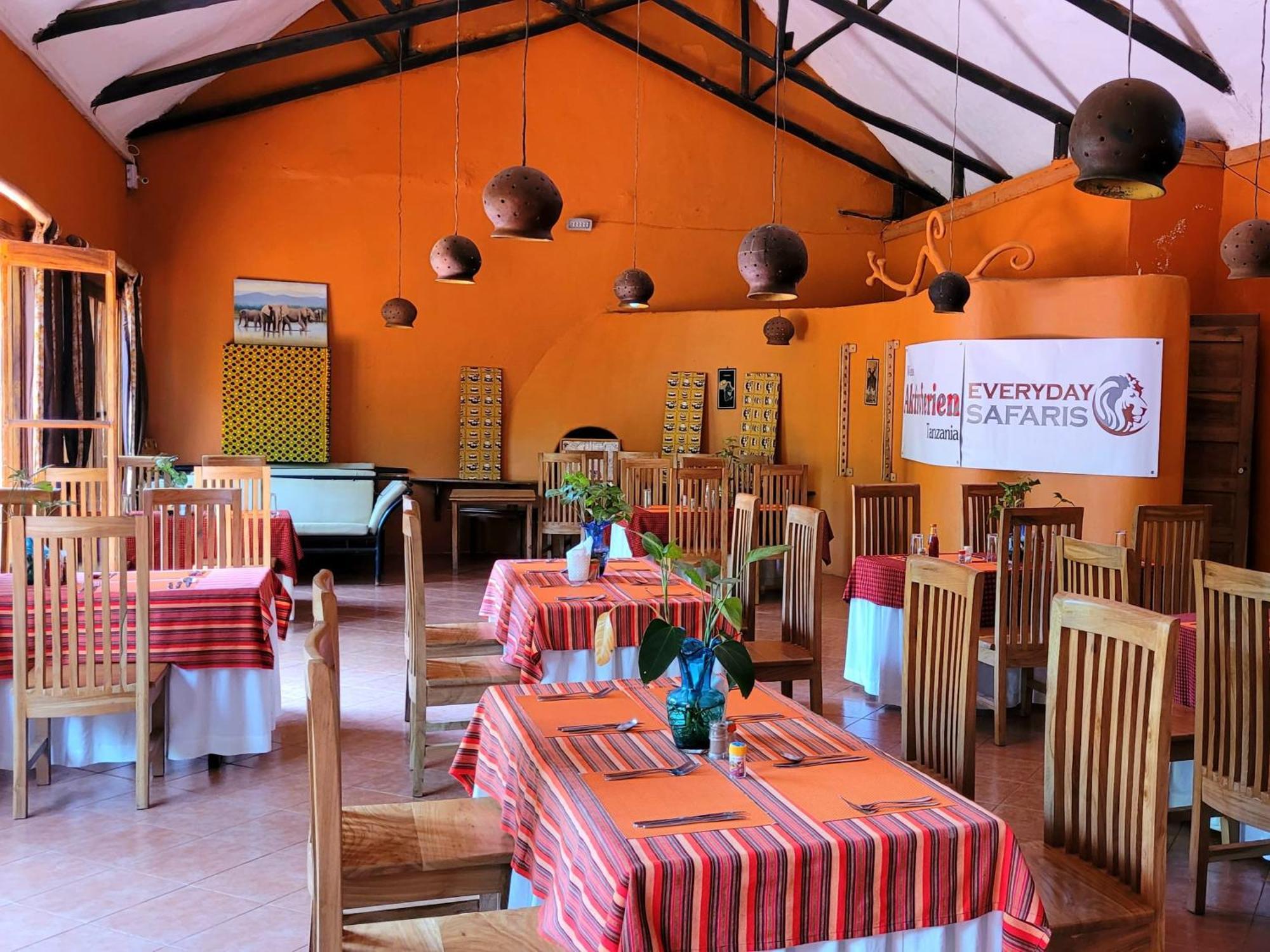 Babylon Lodge Marangu Ngoại thất bức ảnh