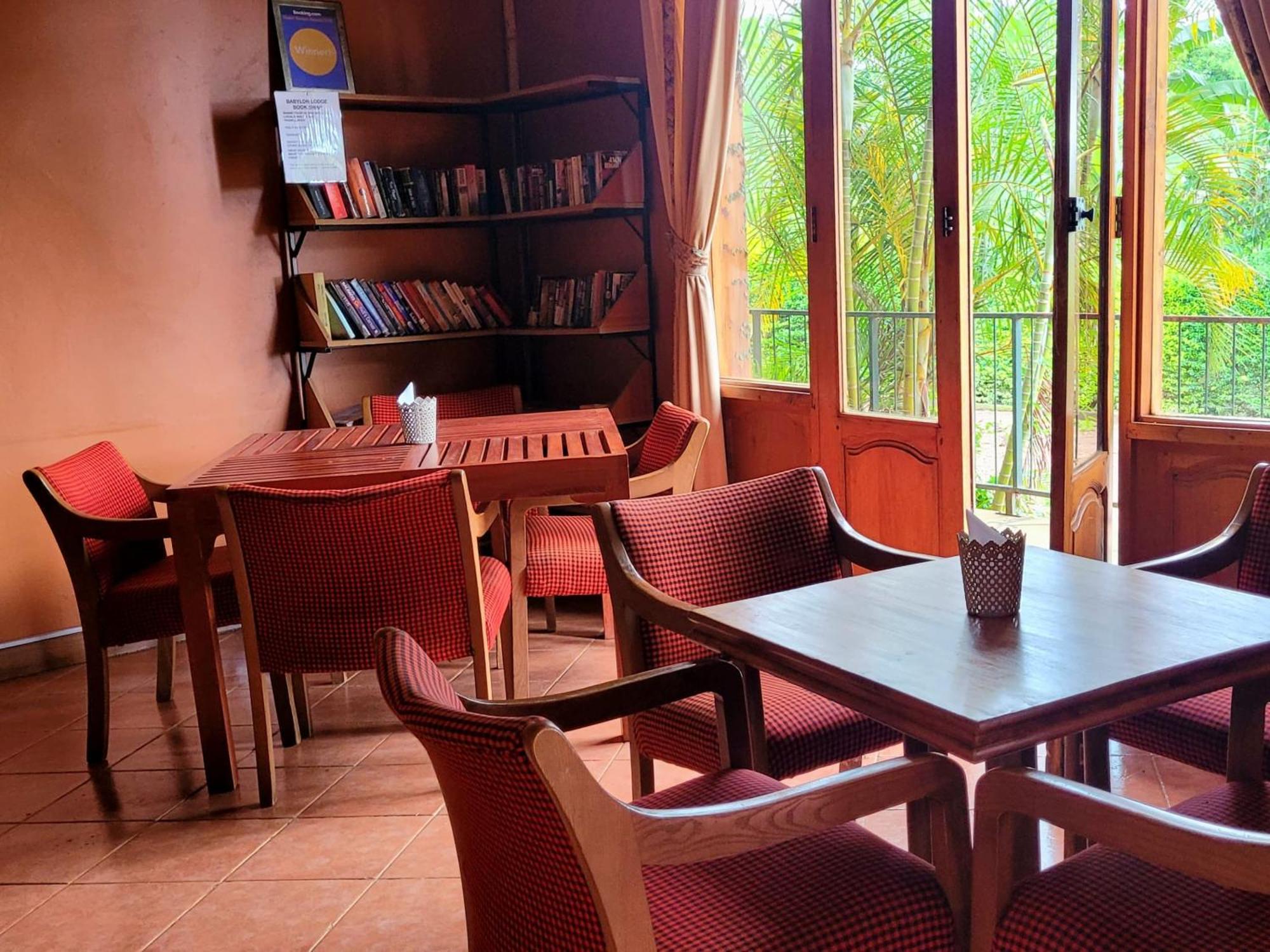 Babylon Lodge Marangu Ngoại thất bức ảnh
